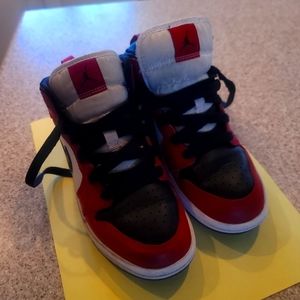 Kids jordan sneakers